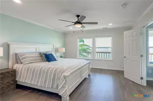 1440 W Bayshore Dr, Palacios, TX 77465 - Photo 41