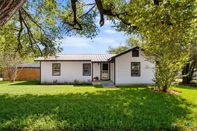 2126 S Wall Street, Belton, TX 76513 - Photo 1