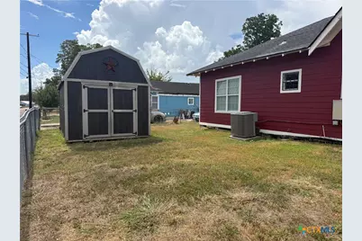 807 Pine Street, Victoria, TX 77901 - Photo 23