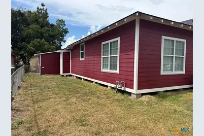 807 Pine Street, Victoria, TX 77901 - Photo 25
