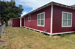 807 Pine St, Victoria, TX 77901 - Photo 25