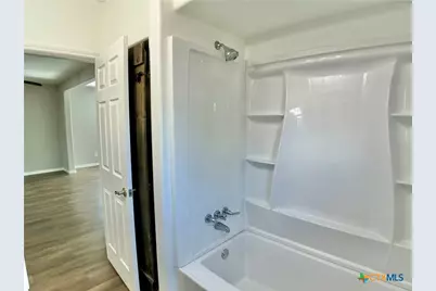 807 Pine Street, Victoria, TX 77901 - Photo 13