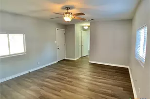 807 Pine St, Victoria, TX 77901 - Photo 19