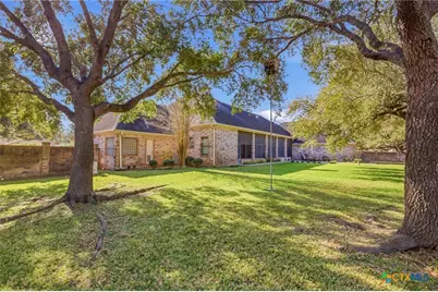 115 Alameda Circle, Victoria, TX 77904 - Photo 45
