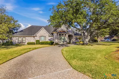 115 Alameda Circle, Victoria, TX 77904 - Photo 1