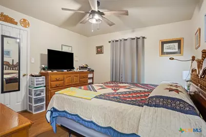 1006 W North Avenue, Lampasas, TX 76550 - Photo 11