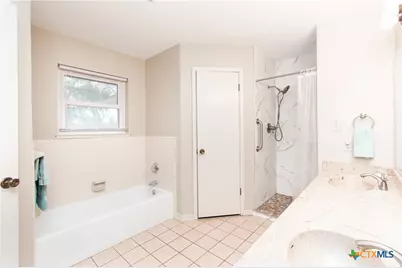 13302 Estate Trail, Belton, TX 76513 - Photo 17