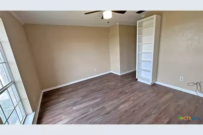517 S Roy Reynolds Drive, Harker Heights, TX 76548 - Photo 27