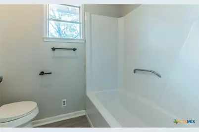 574 Oaklawn Drive, Rockdale, TX 76567 - Photo 15