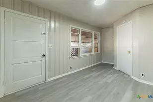 574 Oaklawn Dr, Rockdale, TX 76567 - Photo 11