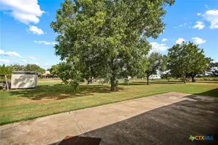 250 E 3rd St, Bloomington, TX 77951 - Photo 11