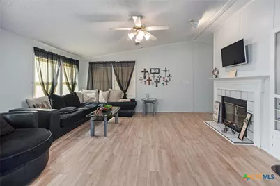 250 E 3rd Street, Bloomington, TX 77951 - Photo 17