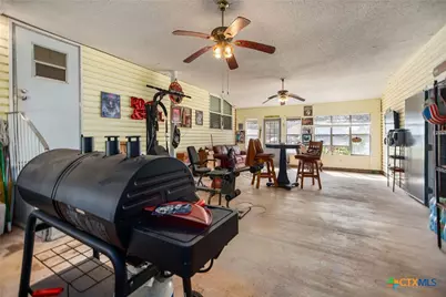 250 E 3rd Street, Bloomington, TX 77951 - Photo 35