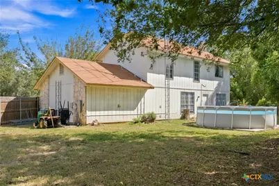 310 Park Village Lane, Seguin, TX 78155 - Photo 17