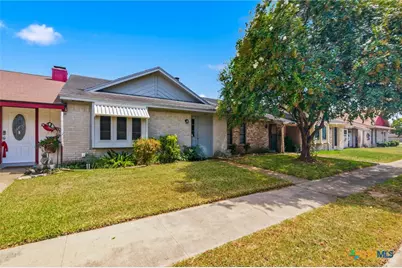 208 Versailles Street, Victoria, TX 77904 - Photo 5