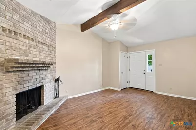 208 Versailles Street, Victoria, TX 77904 - Photo 9