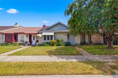 208 Versailles Street, Victoria, TX 77904 - Photo 3