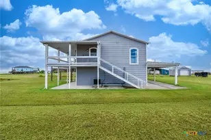 965 Porpoise Dr, Palacios, TX 77465 - Photo 7
