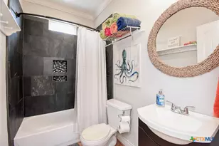 965 Porpoise Dr, Palacios, TX 77465 - Photo 31