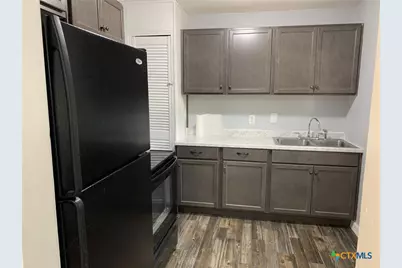 1914 S 9th Street, Temple, TX 76504 - Photo 5