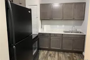 1914 S 9th St, Temple, TX 76504 - Photo 5