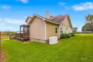 626 Basswood St, Victoria, TX 77904 - Photo 5