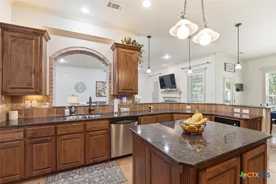385 Green Park Drive, Belton, TX 76513 - Photo 21