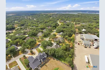 385 Green Park Drive, Belton, TX 76513 - Photo 5