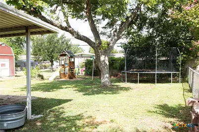 4801 Dahlia Lane, Victoria, TX 77904 - Photo 17