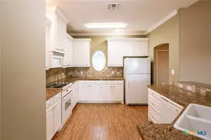 197 Penn Ave, Victoria, TX 77904 - Photo 11