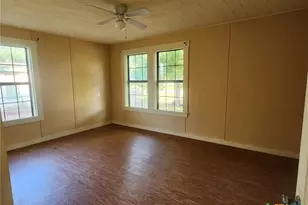 107 E St Mary St, Runge, TX 78151 - Photo 3