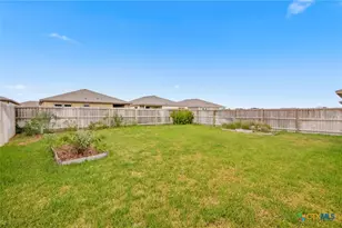 110 Alysheba Dr, Victoria, TX 77901 - Photo 21