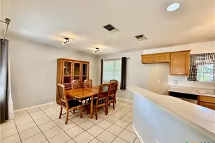 602 Newhaven St, Victoria, TX 77904 - Photo 11