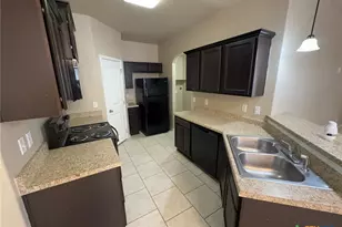 1300 Vanguard Ln, Killeen, TX 76549 - Photo 5