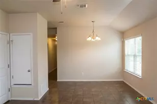 917 Brookview Dr, Copperas Cove, TX 76522 - Photo 5