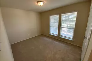 5586 Perdita Dr, Belton, TX 76513 - Photo 5