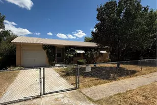 711 S 3rd St, Copperas Cove, TX 76522 - Photo 1