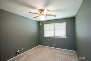 108 Cromwell Dr, Victoria, TX 77901 - Photo 17