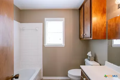108 Cromwell Drive, Victoria, TX 77901 - Photo 19