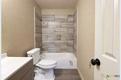 1310 N College Street, Killeen, TX 76541 - Photo 17