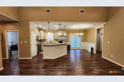 105 Catherine Circle, Victoria, TX 77901 - Photo 7