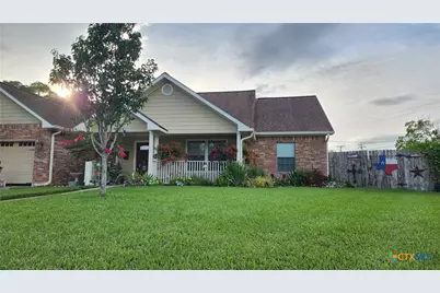 105 Catherine Circle, Victoria, TX 77901 - Photo 3