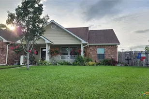 105 Catherine Cir, Victoria, TX 77901 - Photo 3