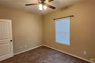 105 Catherine Cir, Victoria, TX 77901 - Photo 33