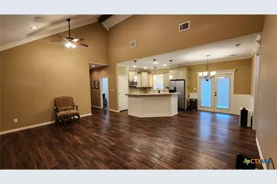 105 Catherine Circle, Victoria, TX 77901 - Photo 5