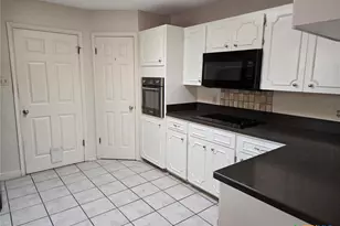 1211 Meadow Run, Seguin, TX 78155 - Photo 7