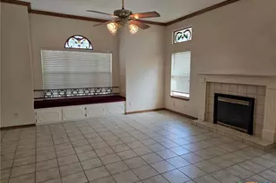 1211 Meadow Run, Seguin, TX 78155 - Photo 3