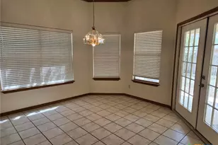 1211 Meadow Run, Seguin, TX 78155 - Photo 9