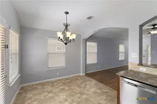 405 Teron Dr, San Marcos, TX 78666 - Photo 7