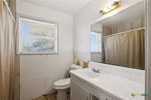 7287 Hanselman Rd, Victoria, TX 77905 - Photo 13